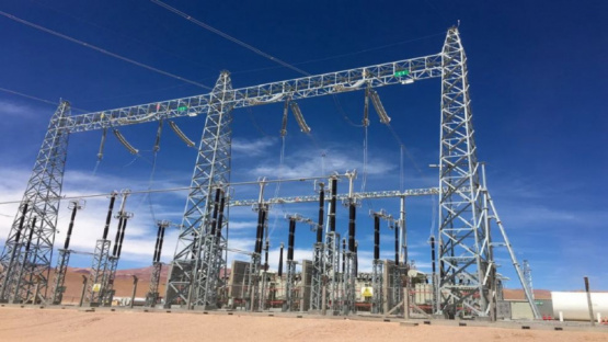 Adjudican más almacenamiento energético con baterías para reducir cortes de luz