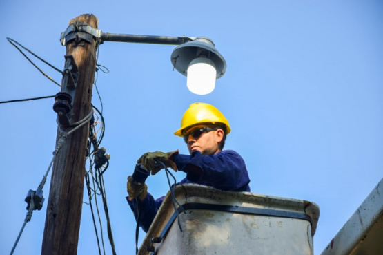  Ya suman 5.000 los metros de cables energía renovado en la Ciudad 