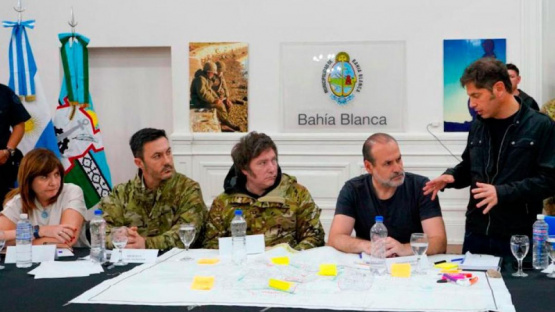 El Presidente llegó a Bahía Blanca para monitorear la asistencia a las víctimas del feroz temporal