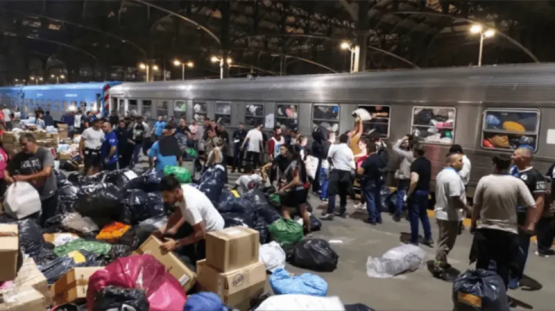 Con más de 1.200 toneladas de donaciones, llegó el tren solidario a Bahía Blanca