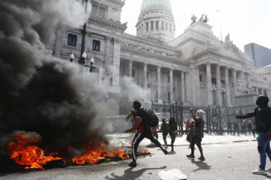 Violencia en el Congreso: Liberaron a 94 personas, pero quedaron imputadas