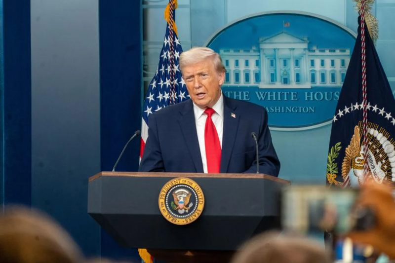 Elecciones en EEUU: Donald Trump promete dinero a quien lo vote