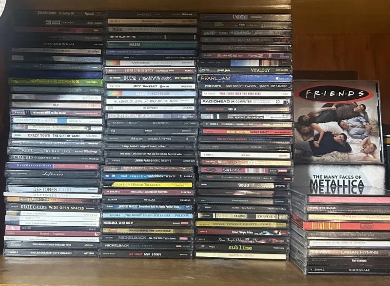 El resurgimiento del CD: Ventas aumentan un 58.6% en EE.UU. en medio del auge retro