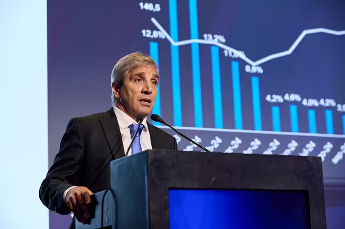El gobierno anunció una millonaria inversión para expandir Vaca Muerta en los próximos 25 años