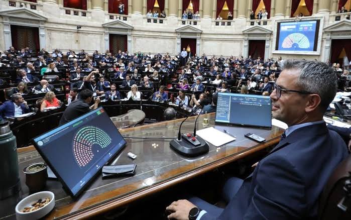 El fallo de la Corte que repone la Ley de Tierras abre una grieta en la oposición por la sesión